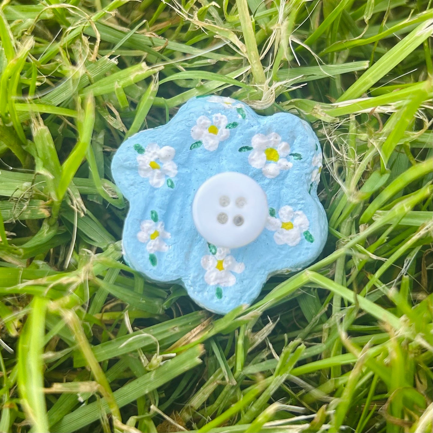 Daisy Day Needle minder & Floss Drop Set | Cross-Stitch & Embroidery Organizer