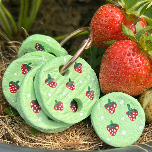 Strawberry Garden Needle Minder & Floss Drops Set – Hand-Painted Cross Stitch Organizer (floss hoop not included)