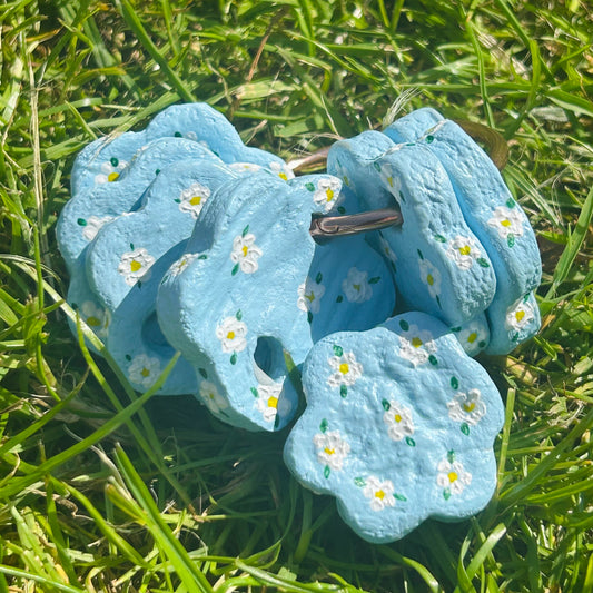 Daisy Day Needle minder & Floss Drop Set | Cross-Stitch & Embroidery Organizer